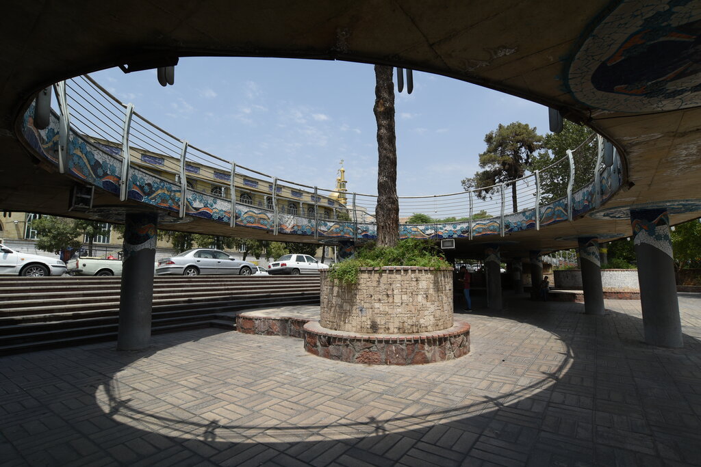 میدان بازار دوم نازی آباد