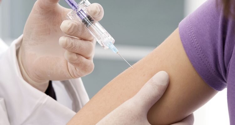 تزریق واکسن ـ واکسن آنفلوآنزا