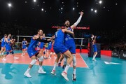 ببینید | جشن قهرمانی والیبال ایتالیا در مسابقات جهانی ٢٠٢٢