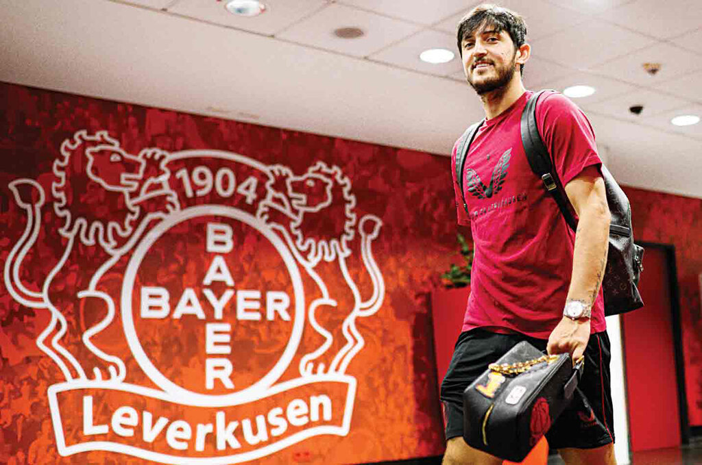 زوج محبوب تیم ملی فوتبال از هم فاصله گرفتند! | مانع احتمالی حضور مهاجم ایرانی در تیم کیروش