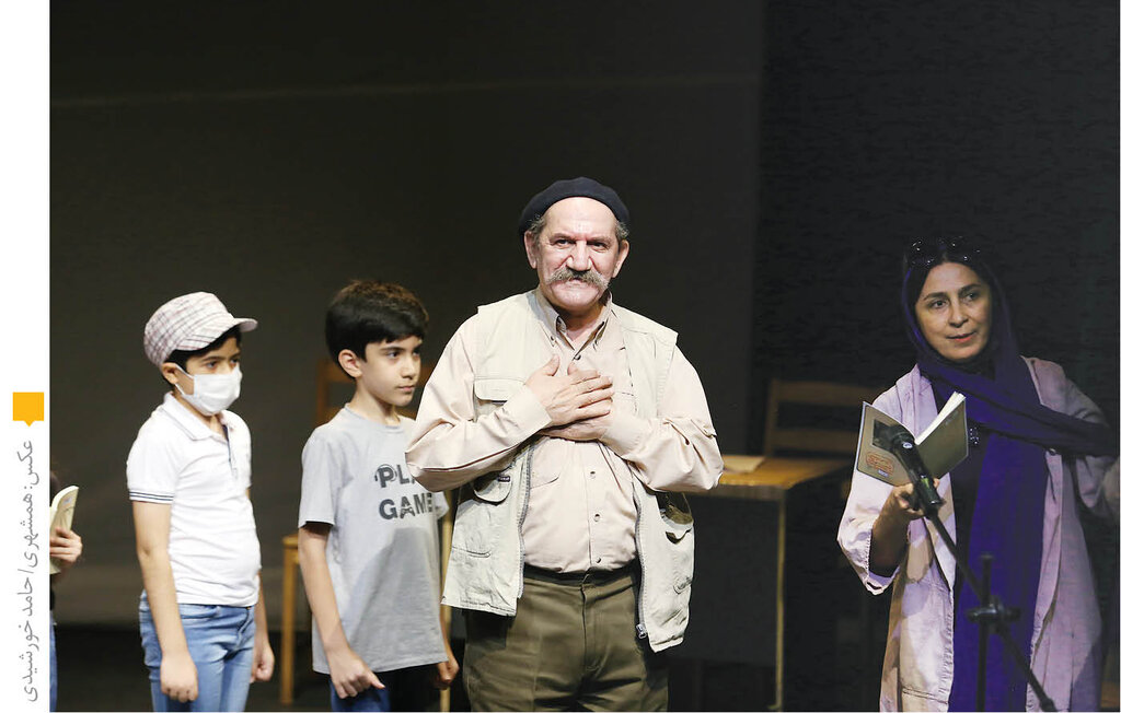 بزرگداشت بازیگر تئاتر روی صحنه | بخشی از نمایش «عشق روی خرپشته» جبلی به یاد مرحوم رضا ژیان اجرا شد حمید جبلی