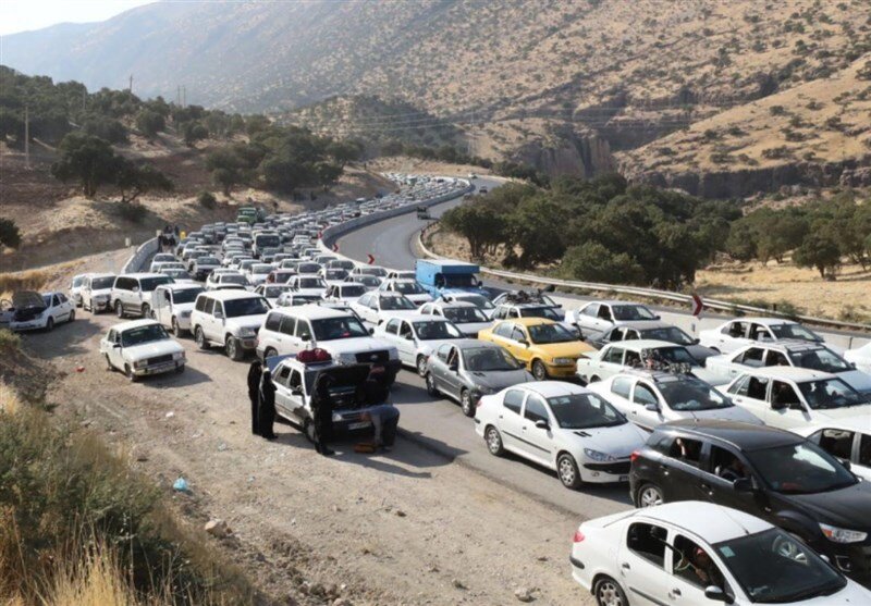 آخرین وضعیت ترافیکی جاده های کشور | ترافیک سنگین در مسیر رفت و برگشت ایلام به مهران ترافیک در جاده های ایلام