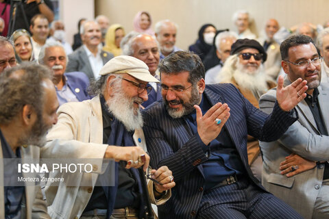 مراسم هنرمندان پیشکسوت