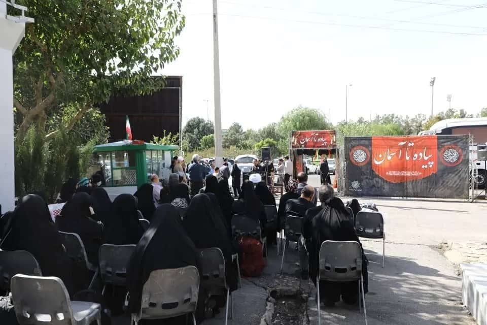 💥بدرقه ۲۰۰ زائر کربلا از جوار مقبره شهدا