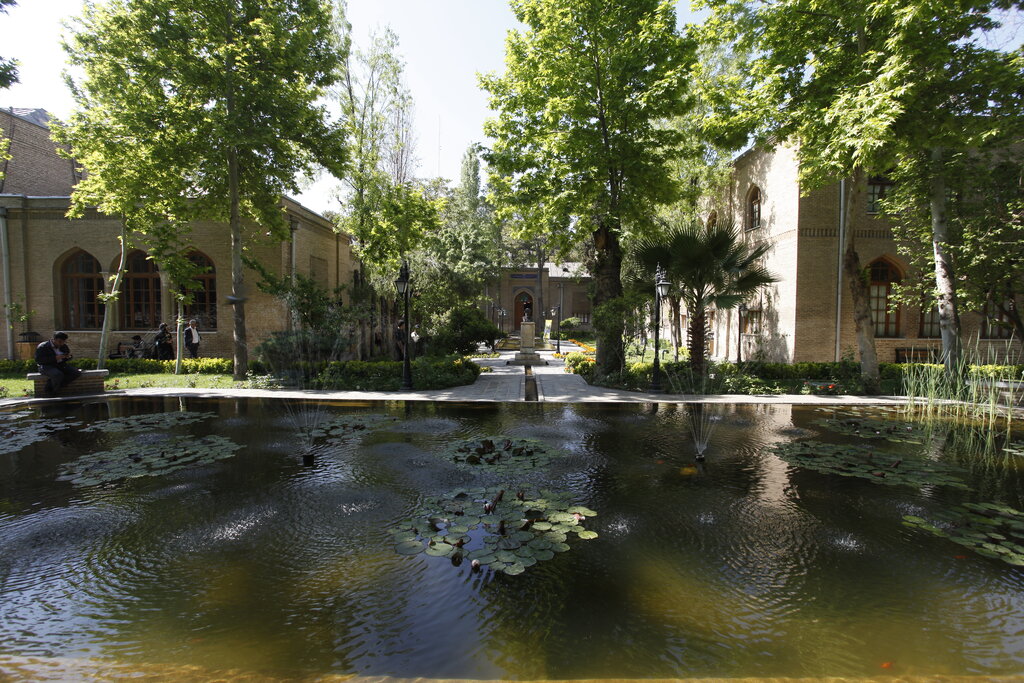 تصاویر | باغ ۲۰۰ ساله تهران؛ ازقتلگاه صدراعظم قاجار تا تحصیل نامداران ایران | عروسی ناصرالدین شاه در این باغ برگزار شده است