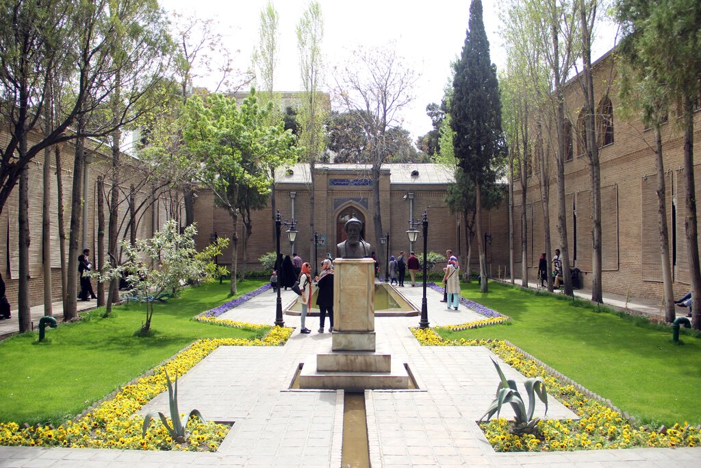 تصاویر | باغ ۲۰۰ ساله تهران؛ ازقتلگاه صدراعظم قاجار تا تحصیل نامداران ایران | عروسی ناصرالدین شاه در این باغ برگزار شده است