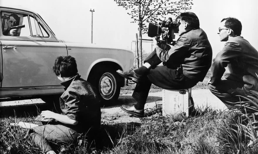 تصاویر | قاب هایی متفاوت از زندگی و آثار ژان لوک گدار | کارگردانی که سنت‌های هالیوود را به چالش کشید