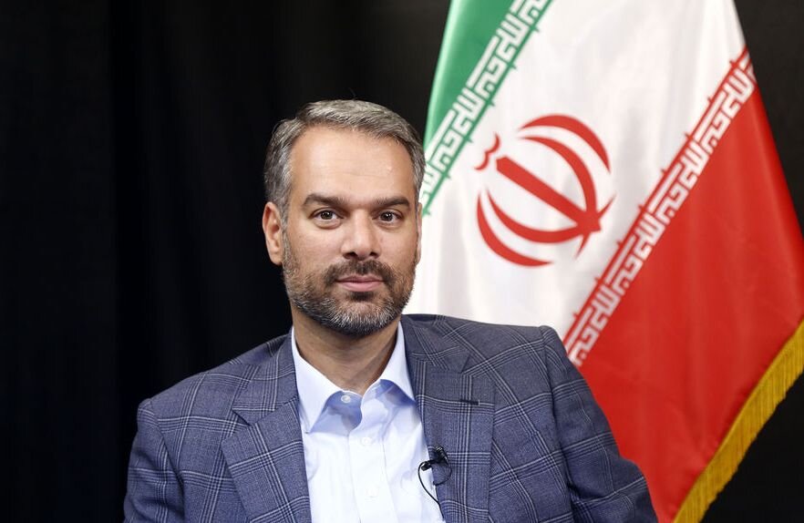 تنها تفاوت برجام روحانی و رئیسی | آمریکایی ها در مذاکرات چه می گویند؛ روایت یک نماینده | همایون شجریان را برای کنسرت دعوت کردم به من گفتند شاه پرست! جلال رشیدی کوچی