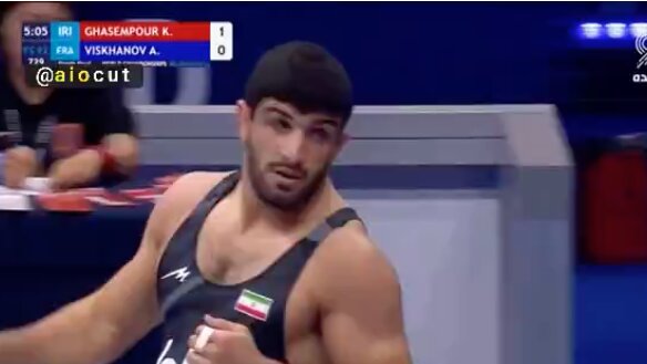 قاسم‌پور هم کشتی قهرمانی جهان را ۱۰-صفر شروع کرد