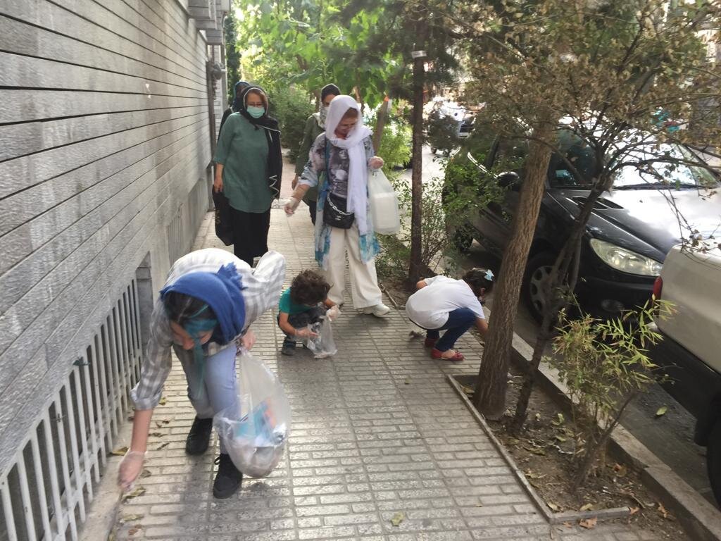 پارک محله، کلاس درس رایگان این استاد دانشگاه است