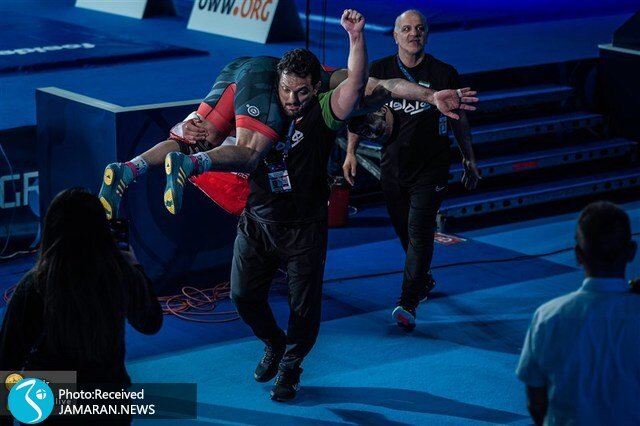 فریم به فریم با مبارزه نفسگیر ناب کشتی قاسمپور و کاکس آمریکایی | خوشحالی ویژه پژمان درستکار از قهرمانی شاگردش