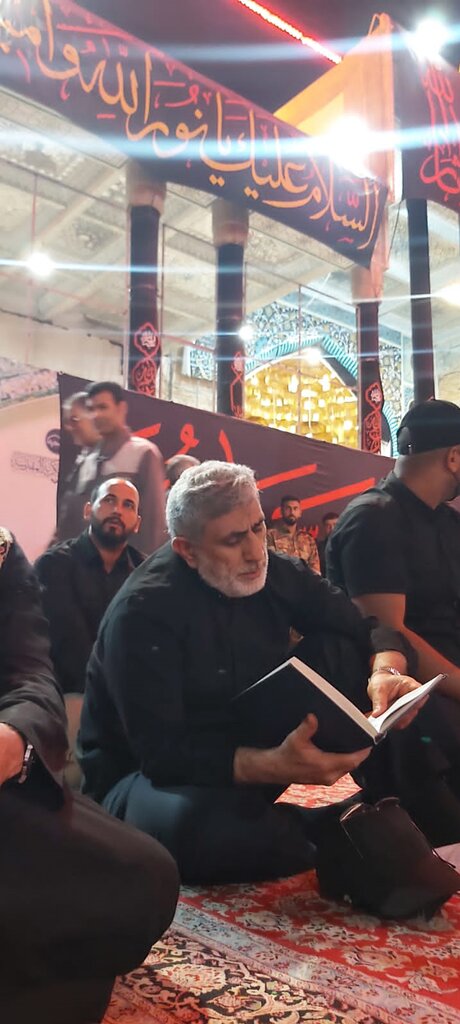 تصاویر متفاوت از سردار قاآنی در حرم سامرا همزمان با اربعین