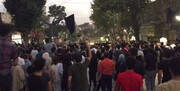 تصاویر و جزئیات تجمع مردم سنندج در اعتراض به فوت مهسا امینی | شعارها و اقدامات تخریبی برخی معترضان | چند نفر بازداشت شدند