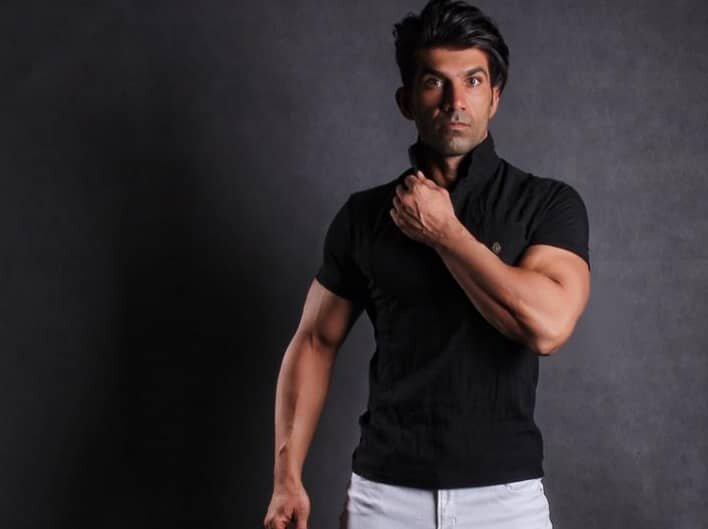 قهرمان بدنسازی و مهندس سیالات، غسال بهشتزهرا (س) است | وقتی میفهمند غسالم به من دست نمیدهند