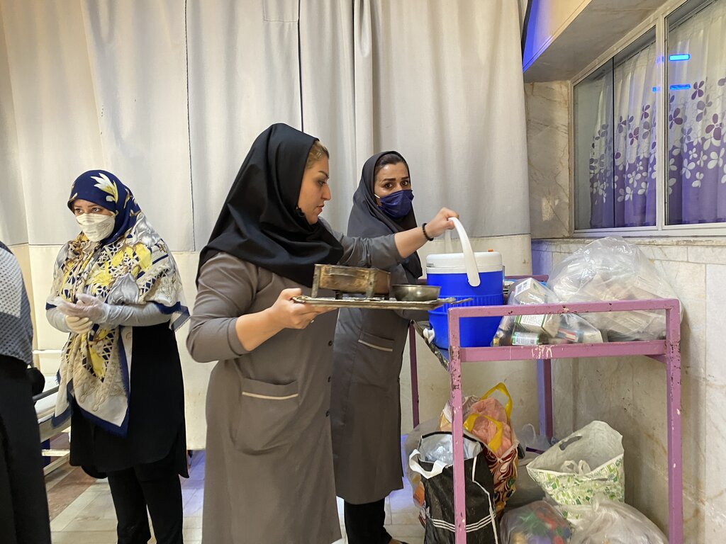 پای صحبت چهره معروف شبکههای مجازی و نیکوکارِ از تورنتو برگشته | شنبهها نارون کهریزک بوی خانه را میدهد