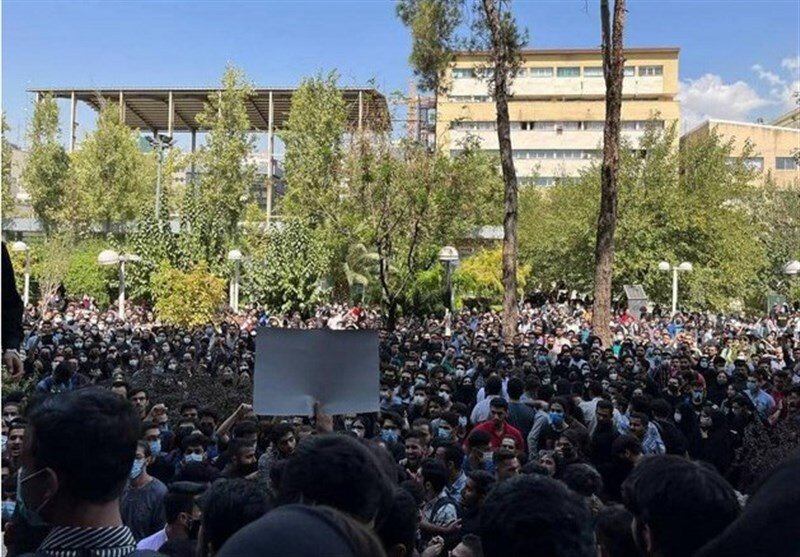 تصاویر| دانشجویان چند دانشگاه در پی درگذشت مهسا امینی تجمع کردند