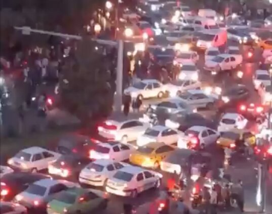 در دومین روز تجمعات در تهران چه شعارهای ساختارشکنانه‌ای شنیده شد؟