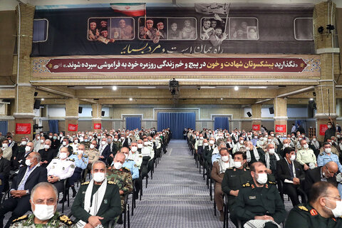 دیدار رزمندگان و پیشکسوتان دفاع مقدس با رهبر انقلاب اسلامی