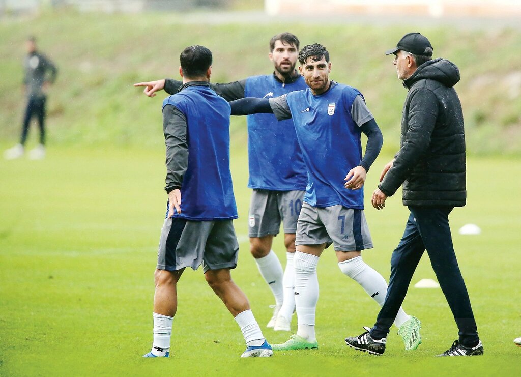 نظر کاپیتان تیم ملی درخصوص بازی با سنگال و اروگوئه | پیشبینی جهانبخش از احتمال صعود ایران در جام جهانی