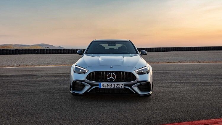رونمایی از مرسدس – AMG C63 | تصاویر و مشخصات این خودرو