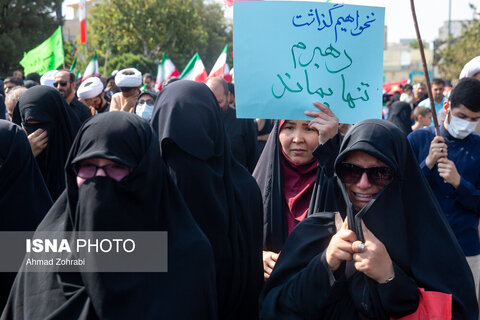 حضور زنان در راهپیمایی اول مهر