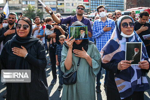 حضور زنان در راهپیمایی اول مهر