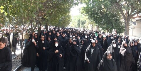 حضور زنان در راهپیمایی اول مهر