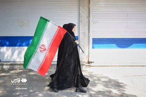 حضور زنان در راهپیمایی اول مهر