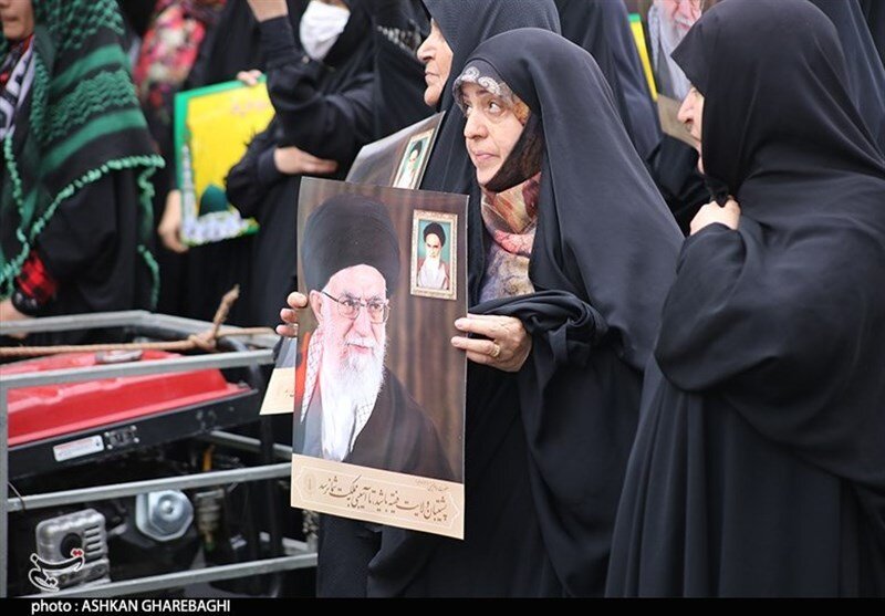 تصاویر | پایتخت شور و شعور حسینی یکصدا لبیک یا خامنهای را فریاد زدند | حضور مداحان مشهور در راهپیمایی | حرف ما یک کلام بازی نخور والسلام!