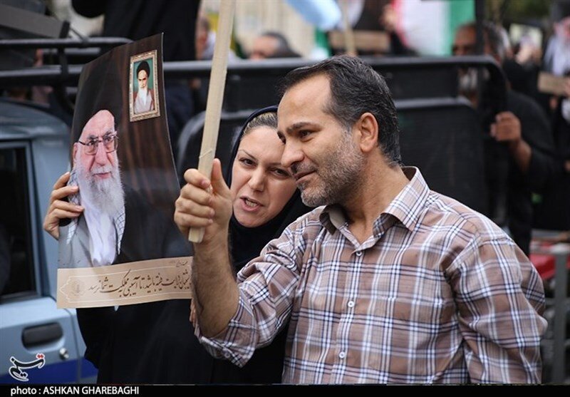 تصاویر | پایتخت شور و شعور حسینی یکصدا لبیک یا خامنه‌ای را فریاد زدند | حضور مداحان مشهور در راهپیمایی | حرف ما یک کلام بازی نخور والسلام! 