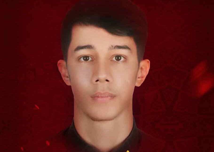 ببینید | اشک های پدر شهید اصغر بیگلو | بچهام را به نامردی کشتند | سلبریتی ها باید پاسخگوی خون بچه من باشند اصغر بیگلو