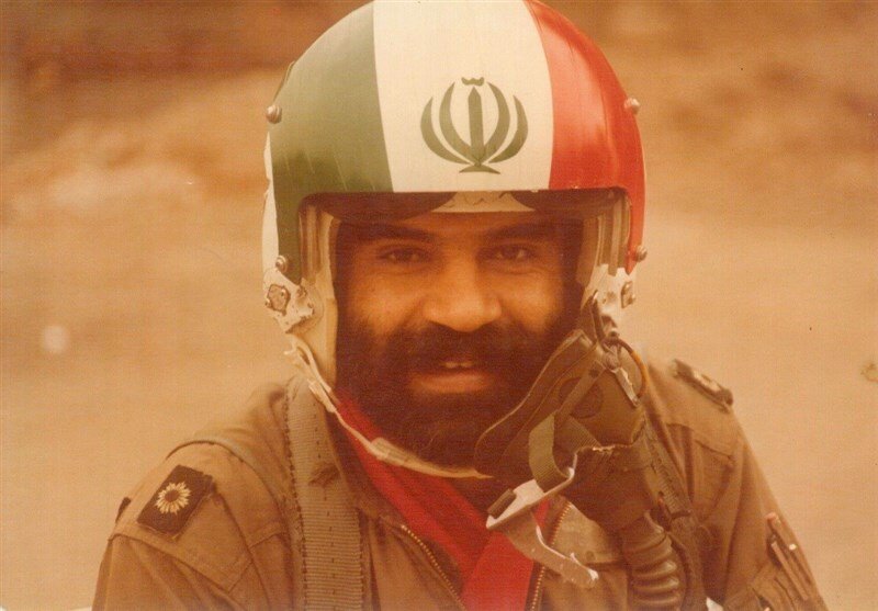 کاپیتان ضرابی از تلخترین خاطره زندگیاش میگوید | هیچ وقت روی مردم عراق بمب نریختیم