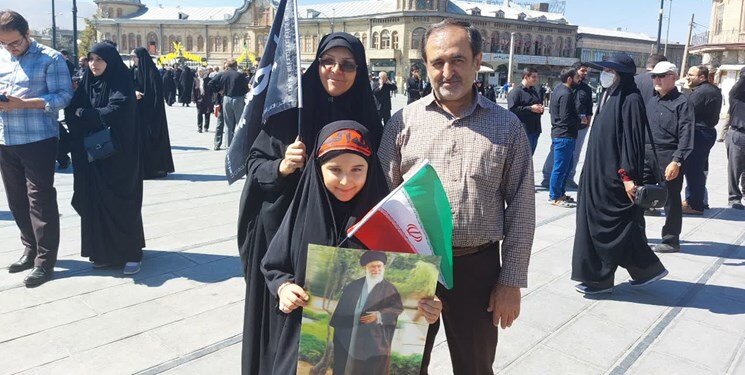 تصاویر | خروش عزاداران نبوی علیه اغتشاشات اخیر | اگر خانم امینی دانشمندی بود که توسط اسرائیل به شهادت رسیده بود این سلبریتی ها باز اعتراض می کردند؟