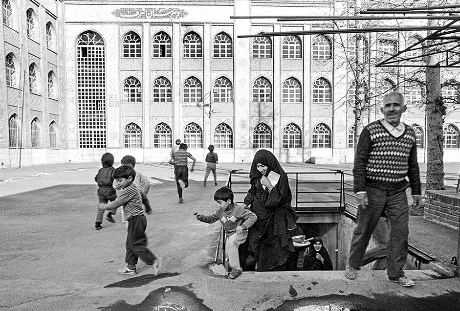 تصاویر | وقتی پناه گرفتن سبک زندگی بود! | آژیر وضعیت قرمز ؛ نوستالژی فراموش نشدنی را بشنوید