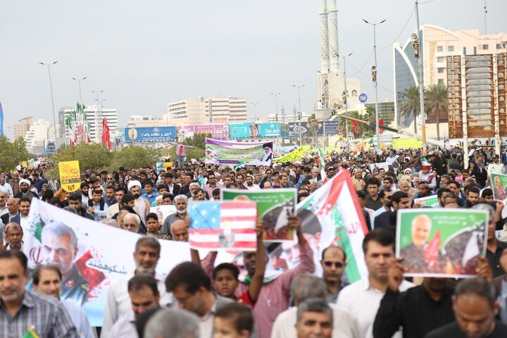 ایران به پا خاست؛ اجتماع  بزرگ «امت رسول الله» در سراسر کشور | قران در دستان راهپیمایان؛ نه قاطع به آشوبگران 