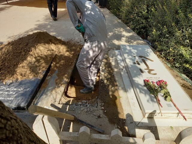 پیکر امین تارخ به قطعه هنرمندان رسید