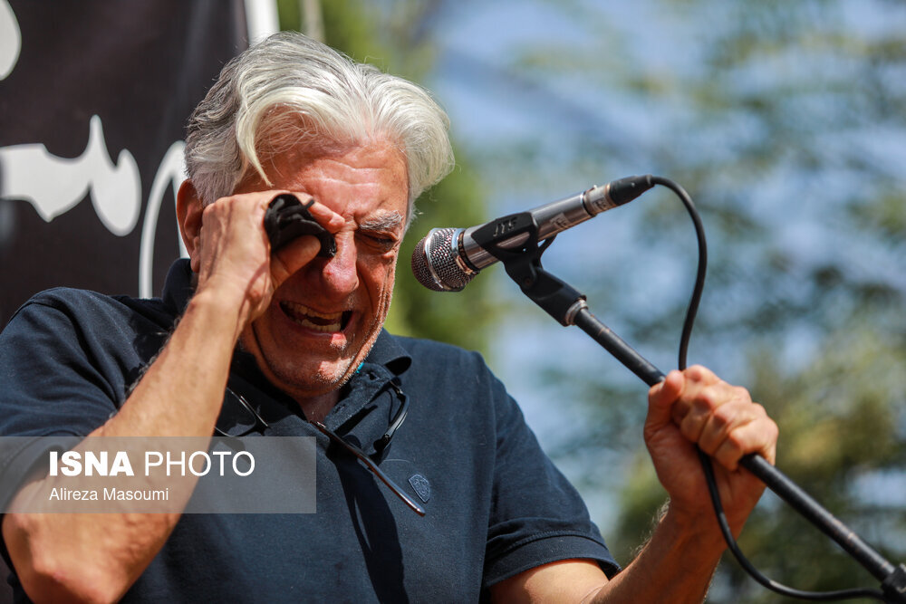 تصاویر | چهرهها در مراسم خاکسپاری امین تارخ | اشک های بی امان رضا کیانیان