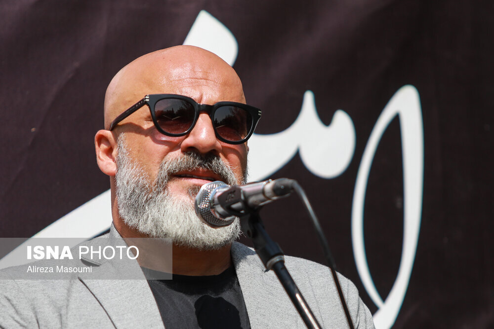 تصاویر | چهرهها در مراسم خاکسپاری امین تارخ | اشک های بی امان رضا کیانیان و چهره بهت زده و اندوهگین فاطمه معتمدآریا