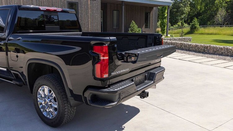 شورولتی که مهربانتر شده است! | تصاویر سیلورادو HD مدل ۲۰۲۴