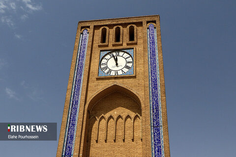 قدیمی ترین میدان ساعت شهری در ایران