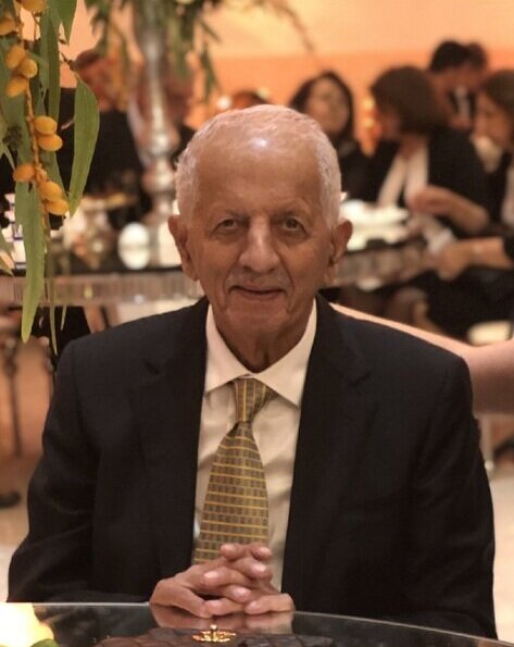 پزشک محلهای که در تهران که تا ۱۰۰ سالگی عاشق بود | ... او عاشق بود و مردم دار