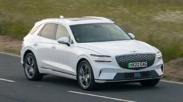 دلبری یک آسیایی در اروپا | با هیولای برقی جنسیس آشنا شوید