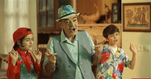 تصاویر نخستین فیلمی که پس از یک ماه اکران می شود | بازی لولایی با عروسکهایی از جنس «مهمونی»