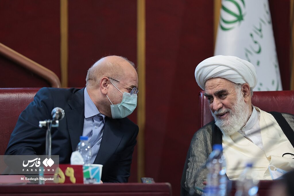 تصاویر | مذاکره احمدی نژاد با اژه‌ای در کنار رئیسی | گفتگوی سردار قاآنی با رئیسی و قالیباف | لبخند آملی لاریجانی و سکوت عارف و خرازی