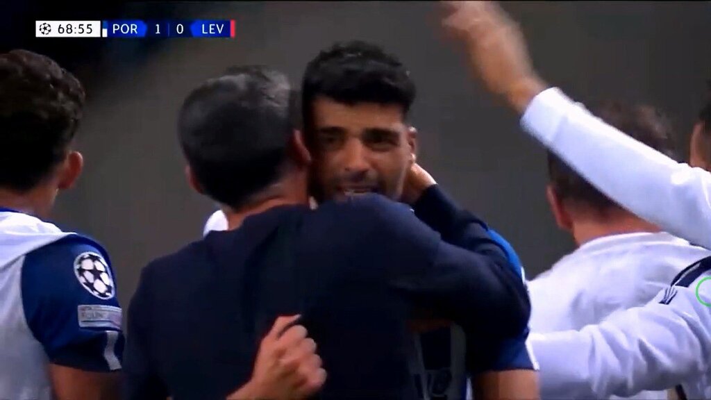 فریم به فریم با شادی معنادار طارمی پس از گل اول پورتو | خوشحالی ستاره ایرانی با چه کسی تقسیم شد!