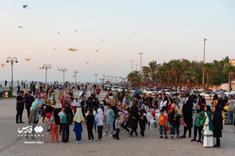 ساحل بادبادکها در بوشهر