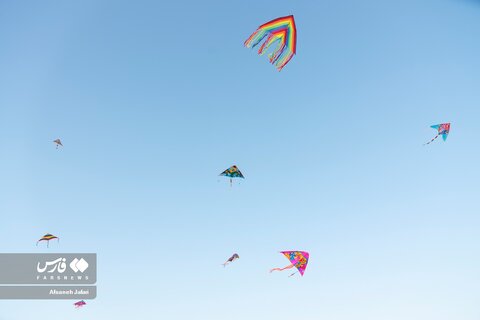 ساحل بادبادکها در بوشهر