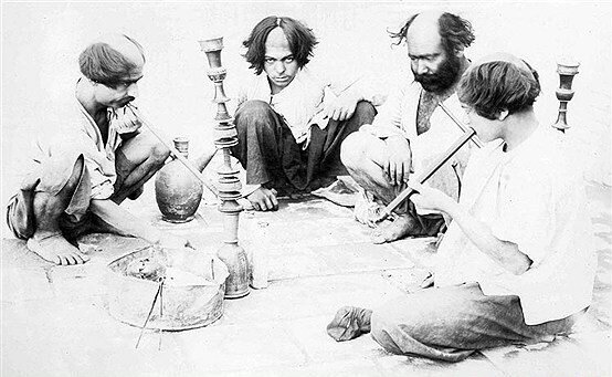 تصاویری کمتر دیده شده از لاتها و اوباش زمان قاجار | لاتها و اوباش ایرانی از کجا آمدهاند؟