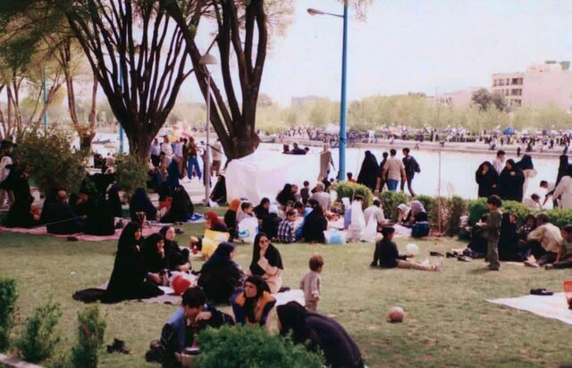 تصاویر | روزهای خوش زاینده رود در دهه ۶۰ | بدون آب زاینده رود میشود خشک رود