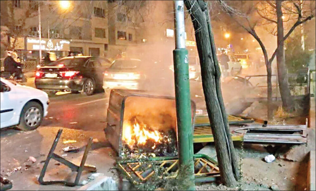 روایتی از خواص منحرف یا بازی خورده؛ از مسیح علی نژاد و زم تا مهاجرانی | مغز اغتشاش گران را شستشو داده اند | نخست وزی که ۱۸۰ درصد مخالف امام بود